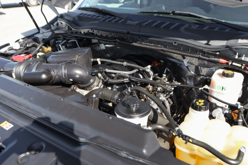 Used 2020 Ford F550 4x4 Regular Cab Super Duty image 19