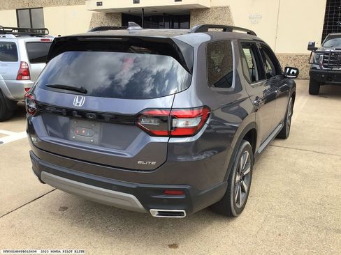 Used 2023 Honda Pilot Elite image 5