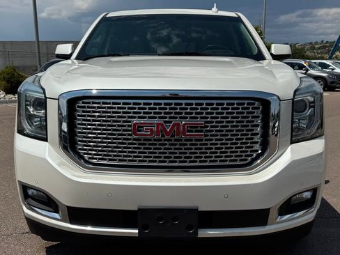 Used 2015 GMC Yukon Denali w/ Premium Package AWD/4WD image 2