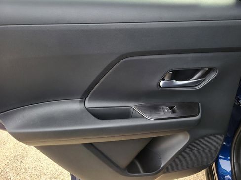 New 2026 Nissan Kicks SR w/ SR Premium Package image 17