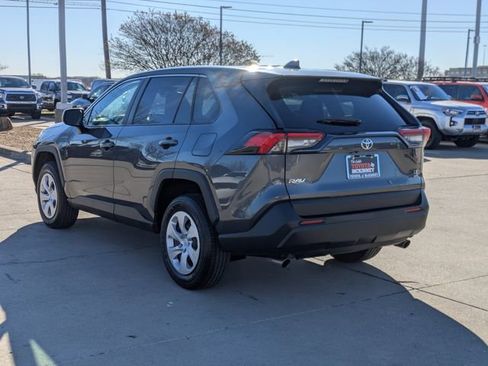 Used 2024 Toyota RAV4 LE image 9