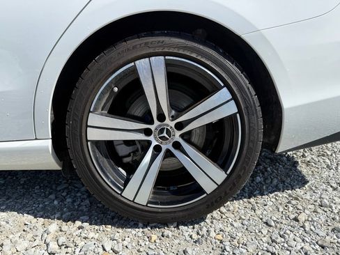 Used 2025 Mercedes-Benz C 300 4MATIC Sedan image 15