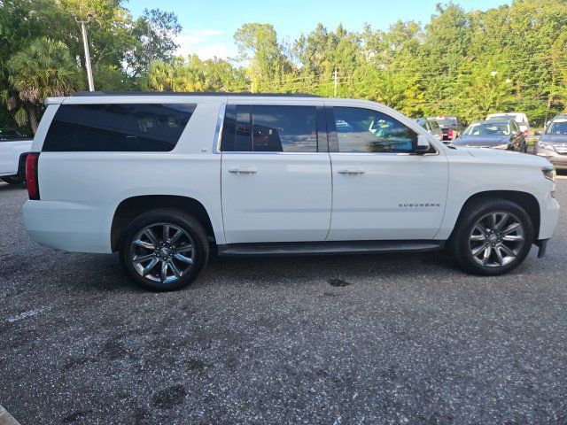 Used 2017 Chevrolet Suburban LT w/ Luxury Package RWD image 9