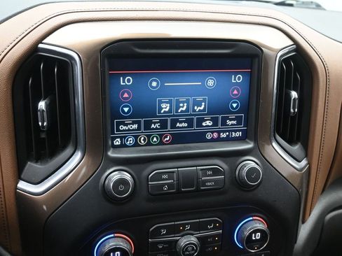 Used 2021 Chevrolet Silverado 1500 High Country image 17