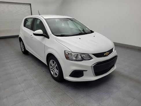 Used 2020 Chevrolet Sonic LT image 13