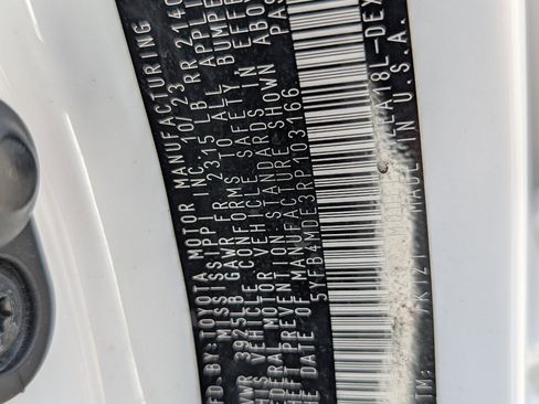 Used 2024 Toyota Corolla LE image 22