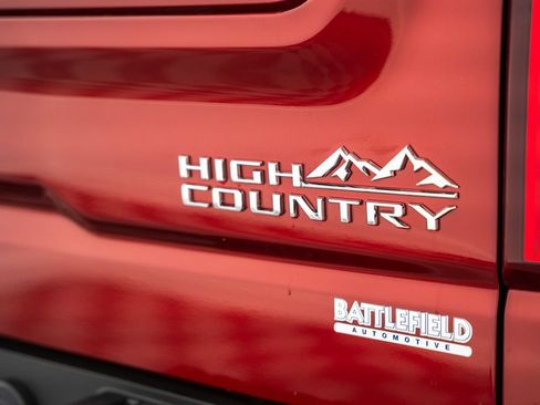 Used 2024 Chevrolet Silverado 1500 High Country w/ Technology Package AWD/4WD image 9