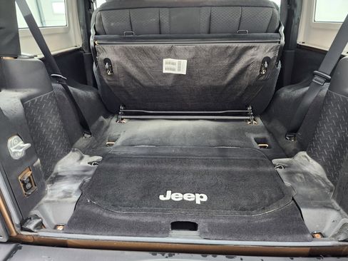 Used 2015 Jeep Wrangler Sport w/ Connectivity Group image 24