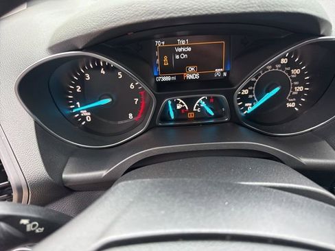 Used 2019 Ford Escape SE image 23