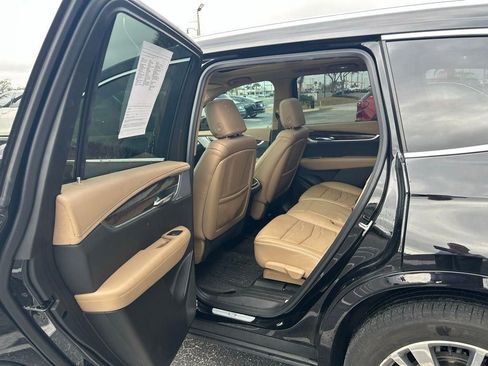 Certified 2024 Cadillac XT6 Premium Luxury w/ Platinum Package image 9