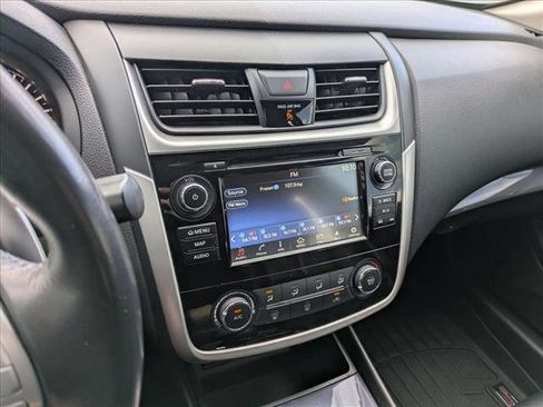 Used 2018 Nissan Altima 2.5 SR w/ SR Special Edition image 11