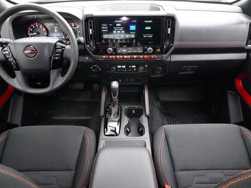 Used 2025 Nissan Frontier PRO-4X AWD/4WD image 22