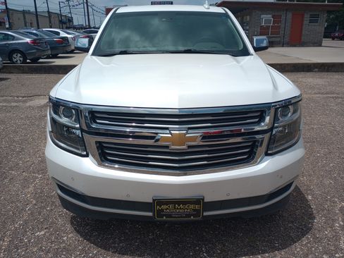 Used 2016 Chevrolet Suburban LTZ RWD image 2
