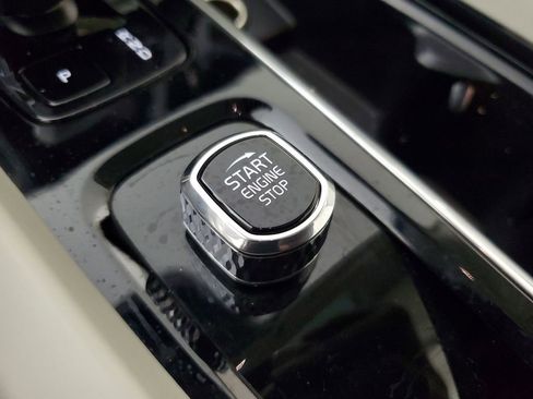 Certified 2024 Volvo XC60 B5 Plus image 35