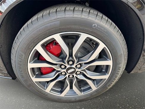 New 2025 Cadillac XT6 Sport w/ Technology Package image 9