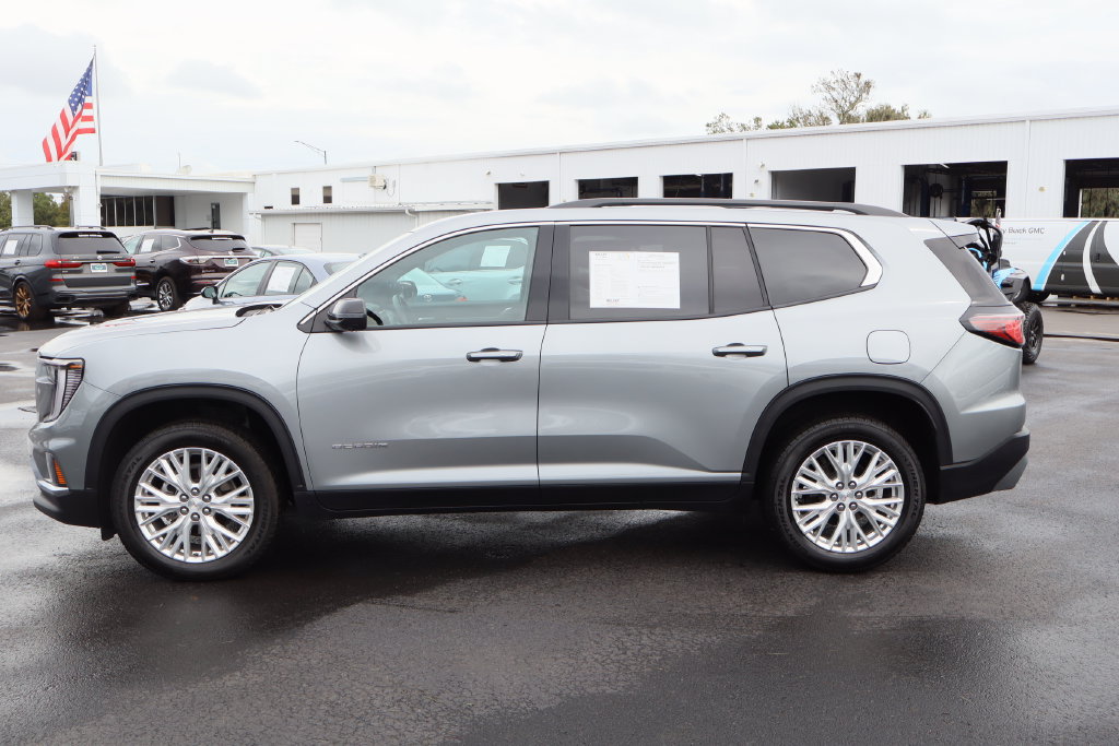 Certified 2026 GMC Acadia Elevation w/ Elevation Premium Package FWD image 6