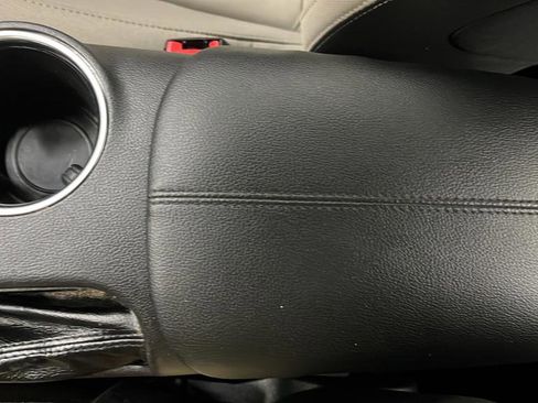 Used 2020 Ford Mustang Coupe RWD image 19