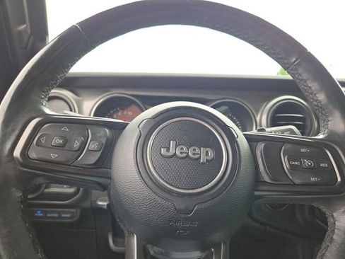 Used 2023 Jeep Wrangler Unlimited w/ Cold Weather Group AWD/4WD image 35