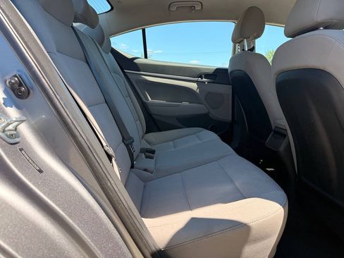 Used 2018 Hyundai Elantra SEL FWD image 14