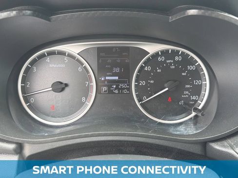 Used 2025 Nissan Versa S FWD image 3