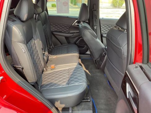 Used 2023 Mitsubishi Outlander SEL image 26