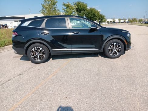 Used 2023 Kia Sportage EX FWD image 16