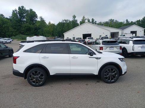 Used 2023 Kia Sorento X-Line EX AWD/4WD image 9