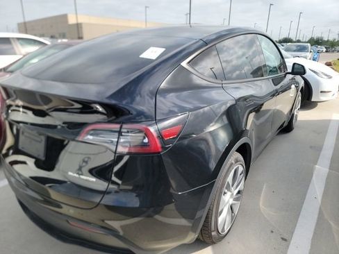 Used 2023 Tesla Model Y Long Range image 5