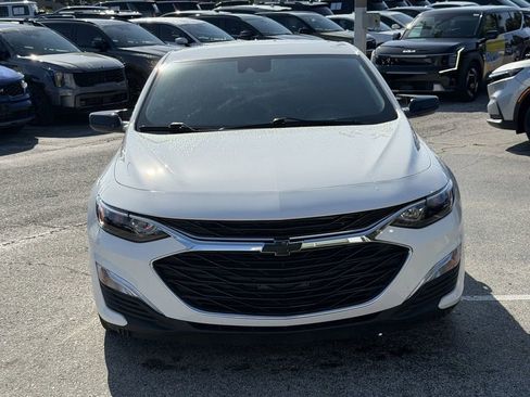 Used 2024 Chevrolet Malibu RS FWD image 2