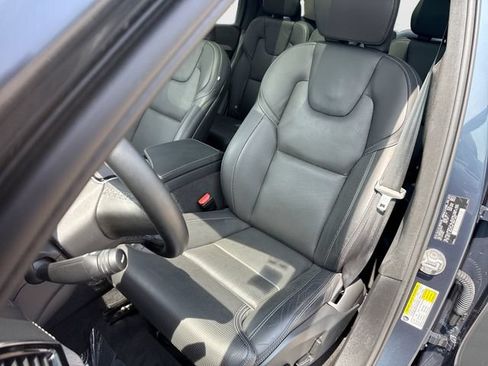 Certified 2024 Volvo XC90 B6 Ultimate w/ Lounge Package AWD/4WD image 17