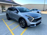 Used 2024 Kia Sportage LX image 3