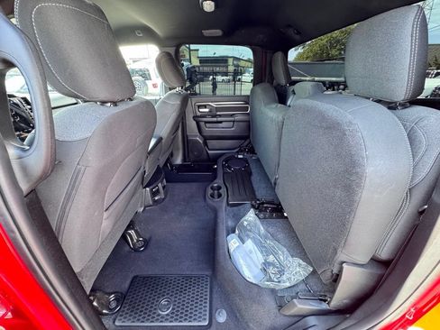 Used 2024 RAM 2500 Big Horn w/ Night Edition AWD/4WD image 17