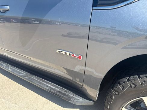 Used 2021 GMC Yukon AT4 w/ Rear Media and Nav Package AWD/4WD image 5
