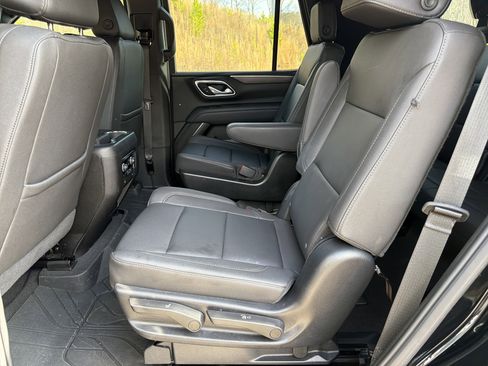 Used 2023 Chevrolet Tahoe Z71 w/ Luxury Package image 22