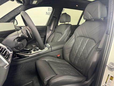 Used 2027 BMW X7 xDrive40i w/ Executive Package AWD/4WD image 12