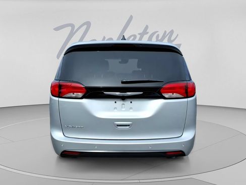 New 2026 Chrysler Voyager LX FWD image 6