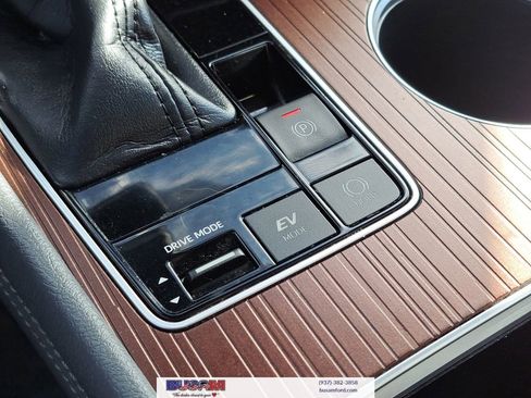 Used 2021 Toyota Sienna XLE image 20