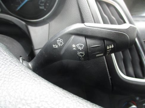 Used 2018 Ford Focus SEL FWD image 20