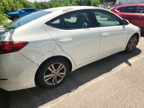Used 2017 Hyundai Elantra SE w/ SE A/T Tech Package 03 FWD image 8