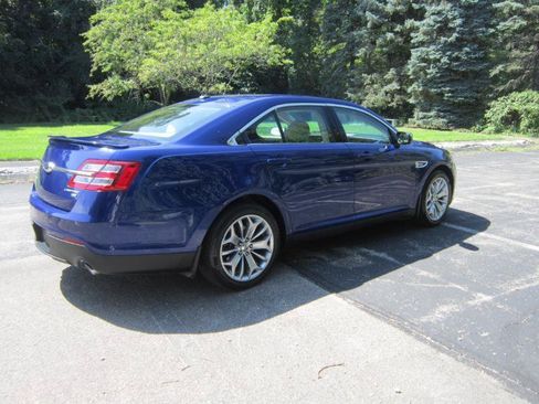 Used 2013 Ford Taurus Limited AWD/4WD image 4