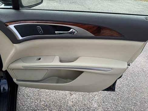 Used 2014 Lincoln MKZ AWD image 43