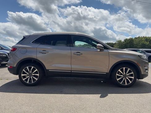 Used 2019 Lincoln MKC Reserve w/ MKC Climate Package AWD/4WD image 3