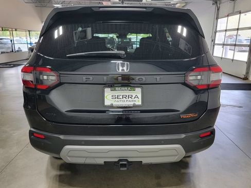 Certified 2024 Honda Pilot TrailSport image 6