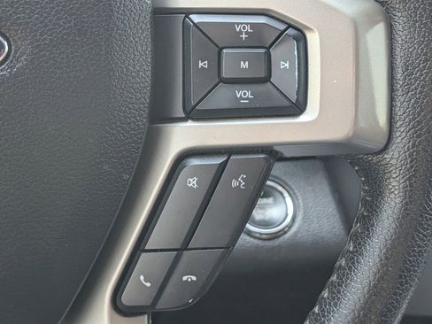 Used 2015 Ford F150 Lariat w/ Equipment Group 502A Luxury image 27