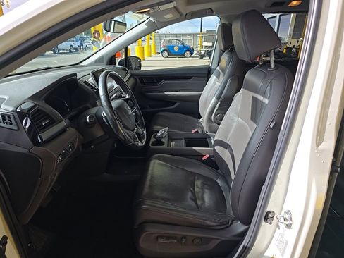 Used 2019 Honda Odyssey Elite image 7