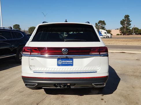 New 2026 Volkswagen Atlas SE image 6