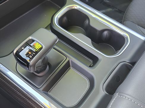 Used 2024 Chevrolet Silverado 1500 RST image 23