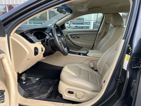 Used 2019 Ford Taurus SEL w/ Equipment Group 201A image 11