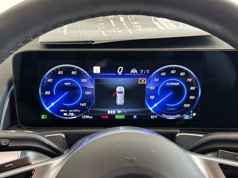 Certified 2025 Mercedes-Benz EQB 300 4MATIC image 23