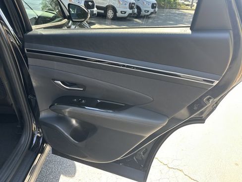 Used 2022 Hyundai Tucson Limited FWD image 19